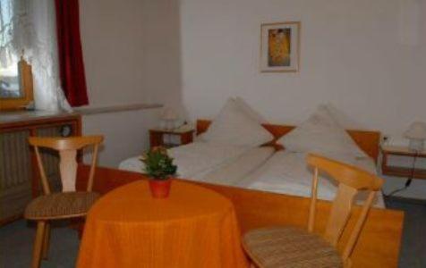 Hotel Gasthof Zum Neubau Kisslegg Ruang foto