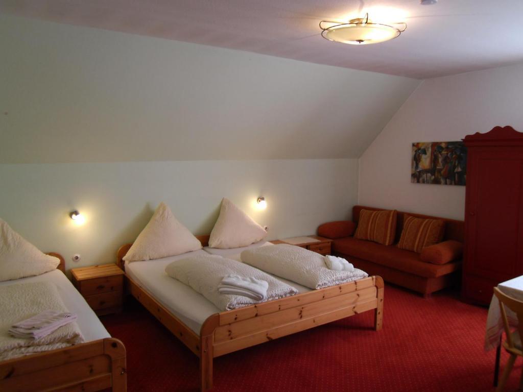 Hotel Gasthof Zum Neubau Kisslegg Ruang foto
